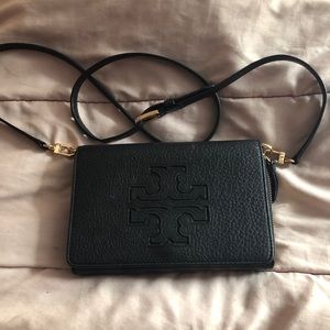 Tory Burch Harper Wallet on A chain Crossbody